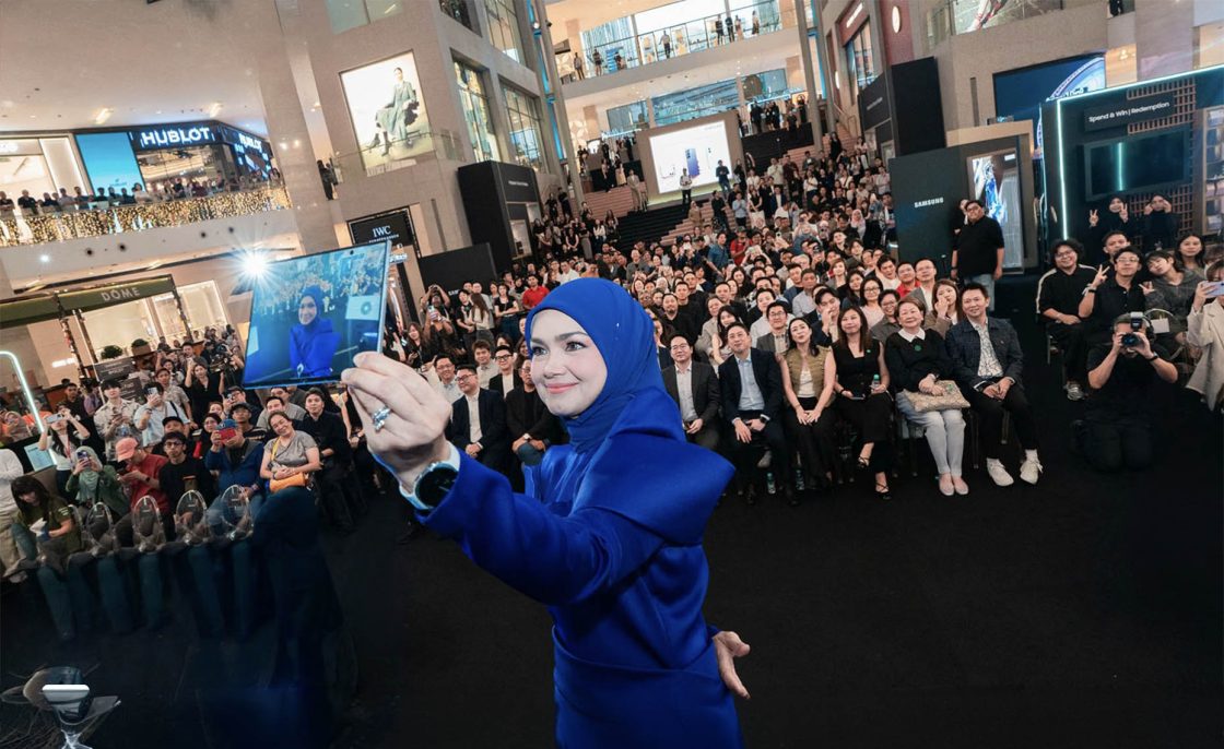 SAMSUNG HAUS OF FOLD